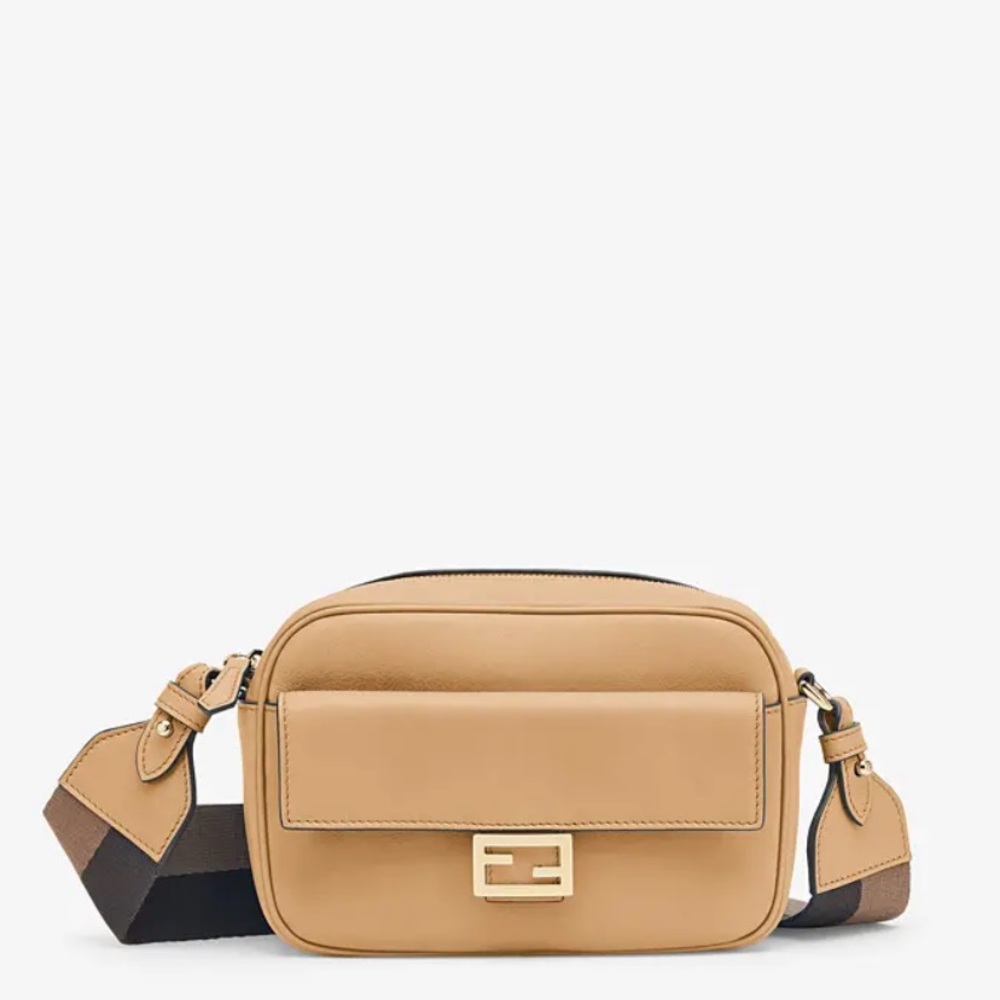 Gently used MINI FENDI CAM BAG
